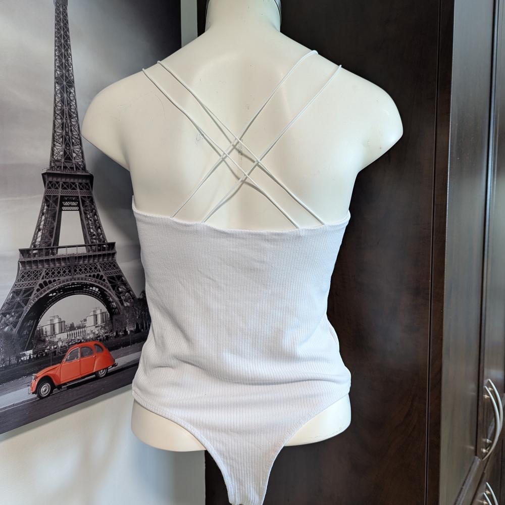 White Ribbed Women's Top - Picture 4 of 7